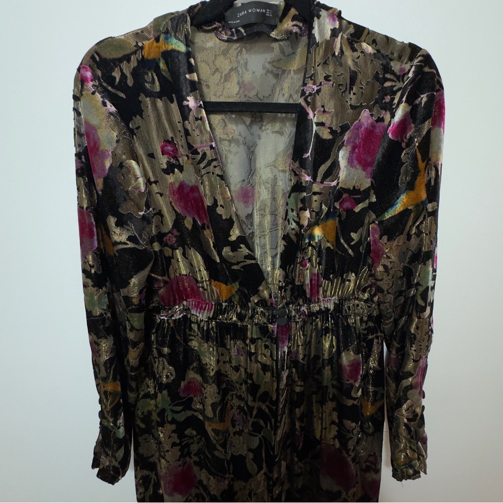 Metallic Floral Velvet Kimono